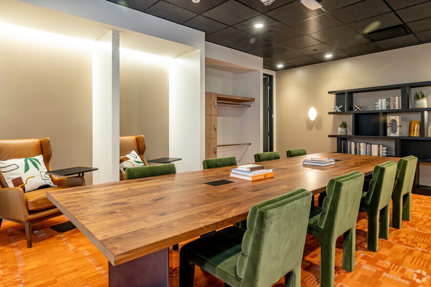 201 E Washington St, Phoenix, AZ for lease - Interior Photo - Image 3 of 25