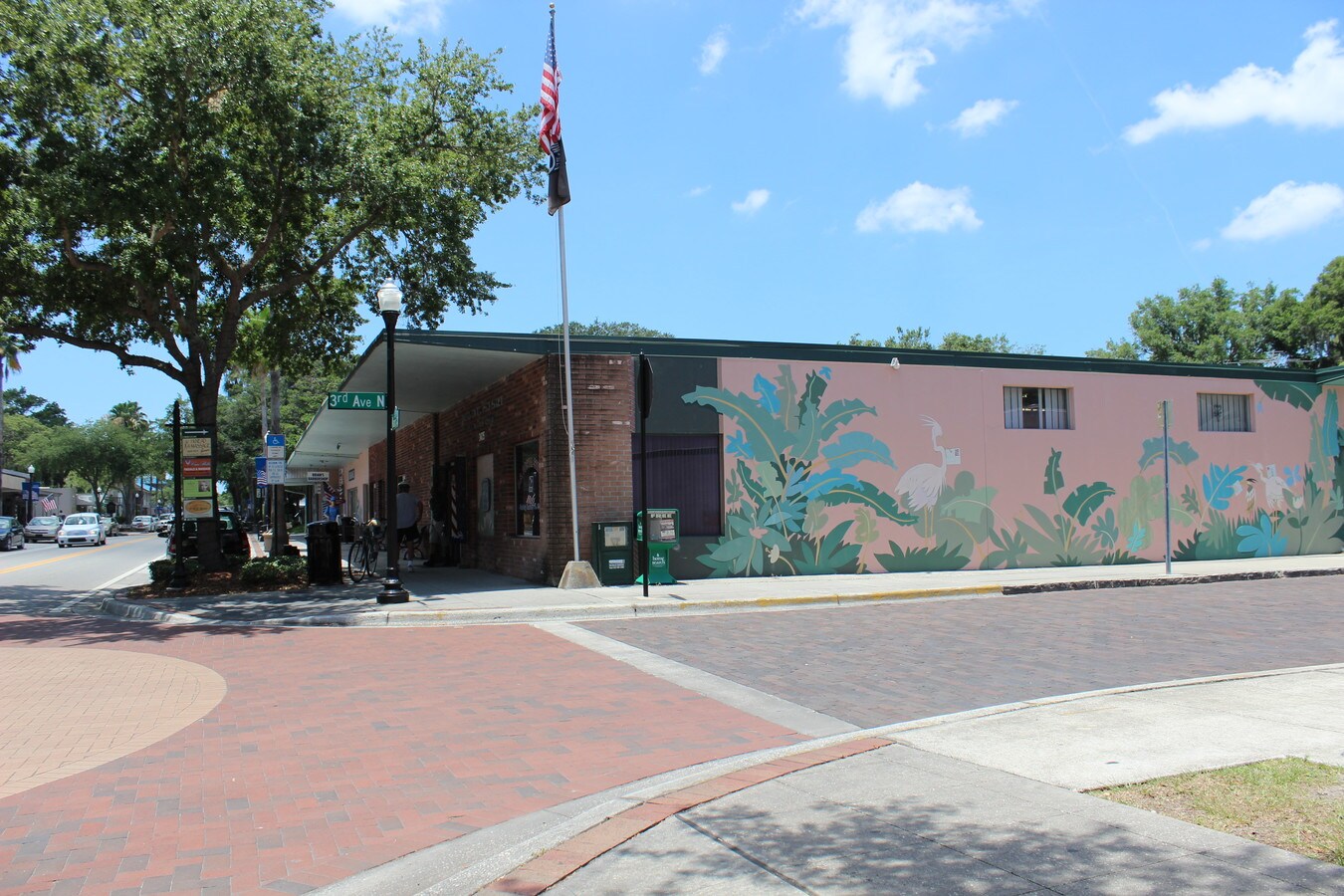 319 Main St, Safety Harbor, FL 34695