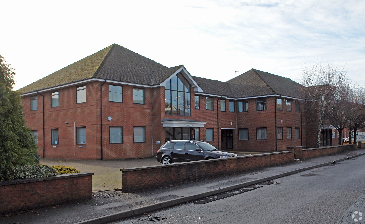 Dedmere Rd, Marlow, BKM SL7 1PB