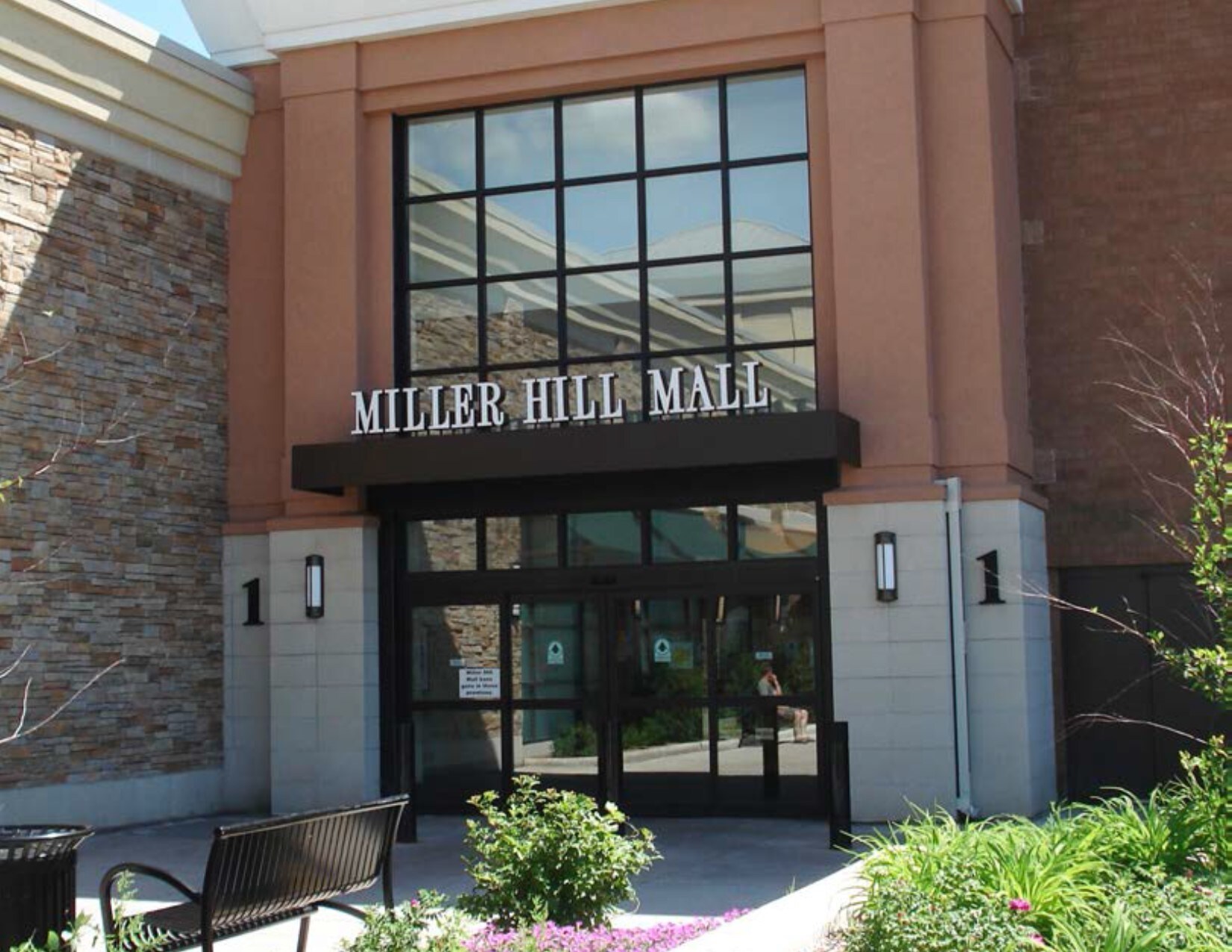 1600 Miller Trunk Hwy, Duluth, MN for sale Building Photo- Image 1 of 1