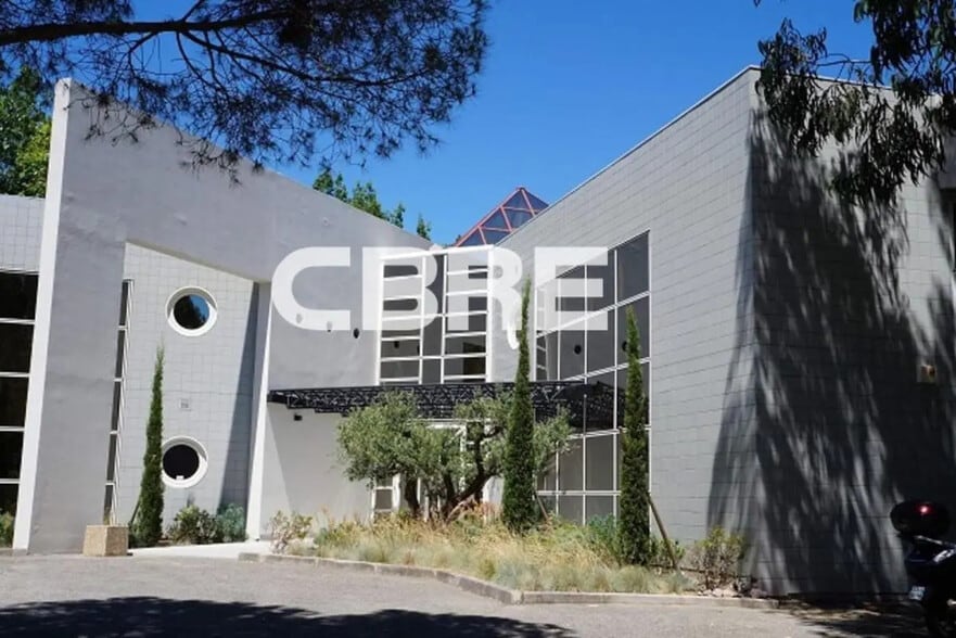 Office in SOPHIA ANTIPOLIS for lease - Building Photo - Image 1 of 12