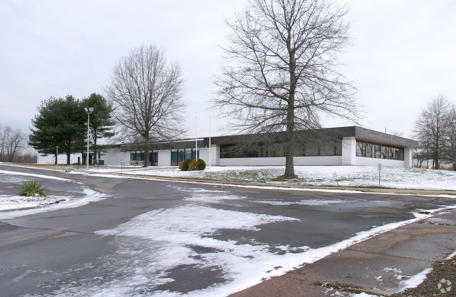 2081 S Main St, Middletown, CT for sale - Primary Photo - Image 1 of 1