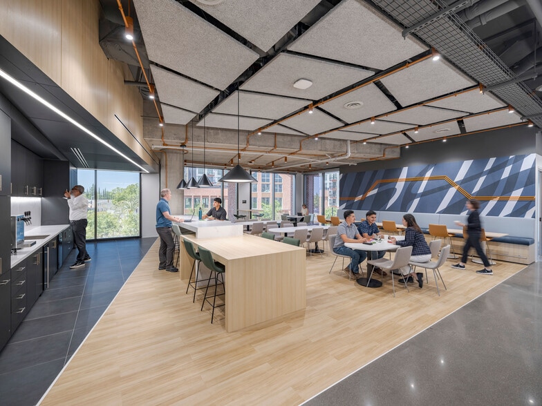 200 Aggie Sq, Sacramento, CA for lease - Interior Photo - Image 2 of 13