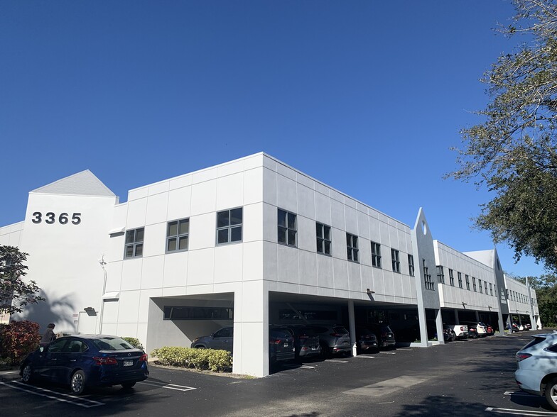 3365 Burns Rd, Palm Beach Gardens, FL for lease - Building Photo - Image 1 of 6