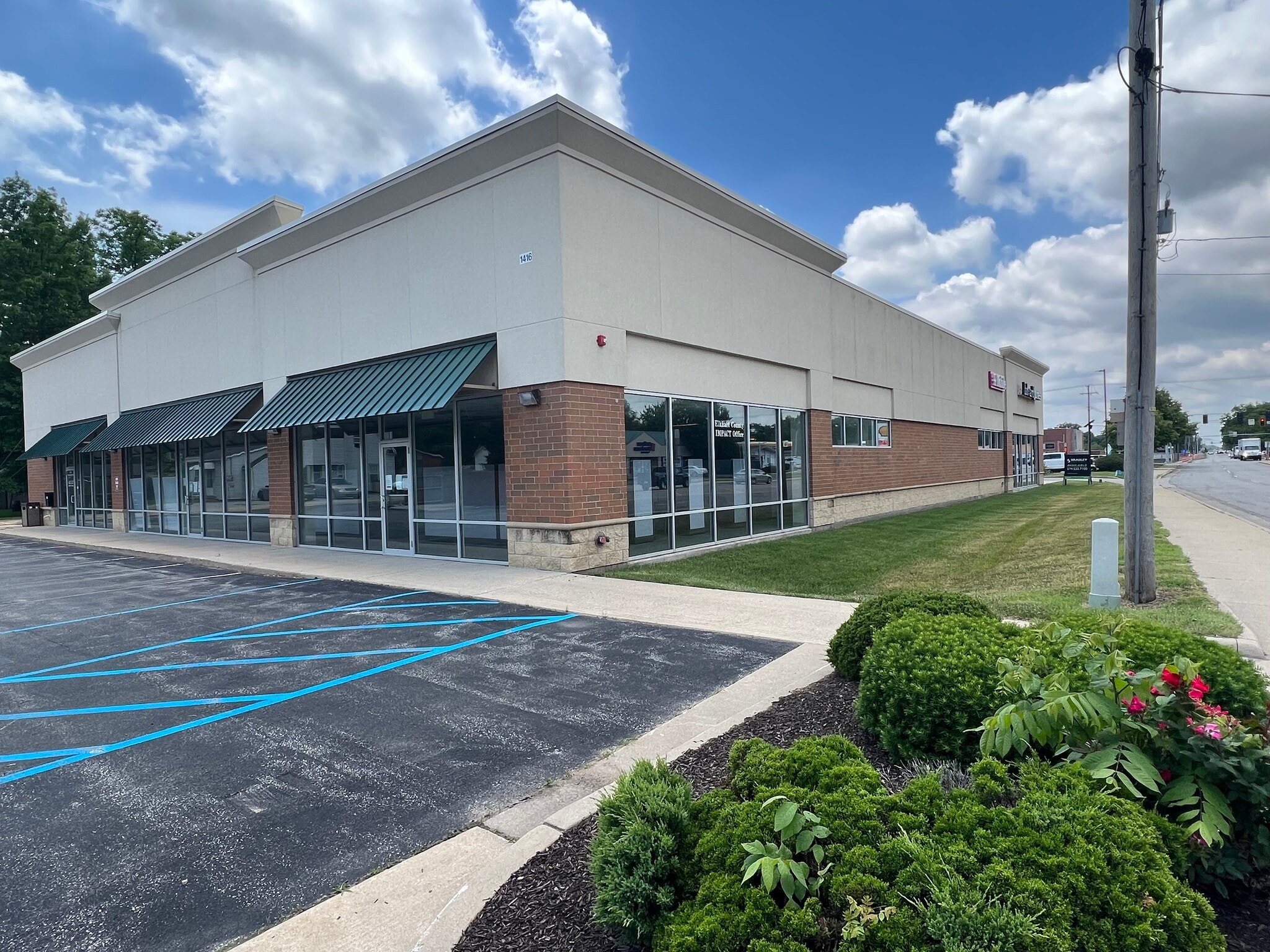 1416 Cassopolis St, Elkhart, IN for lease Interior Photo- Image 1 of 2