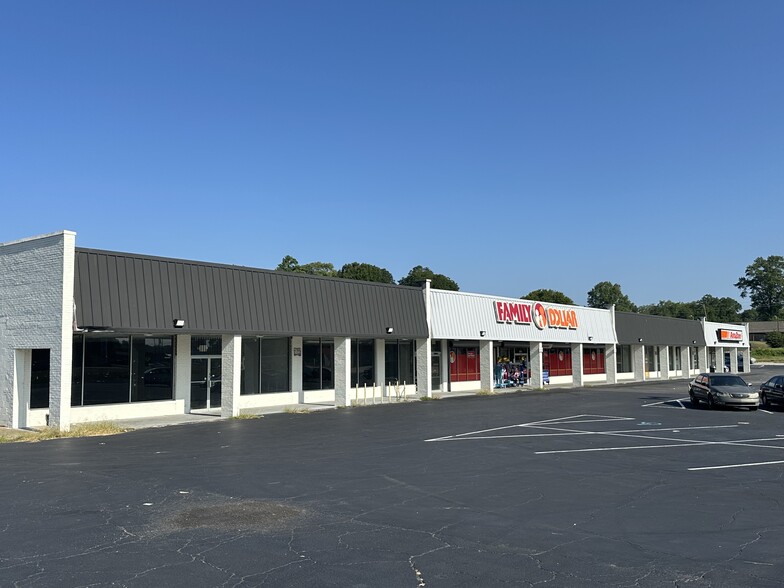 1402 E River St, Anderson, SC for lease - Building Photo - Image 3 of 8