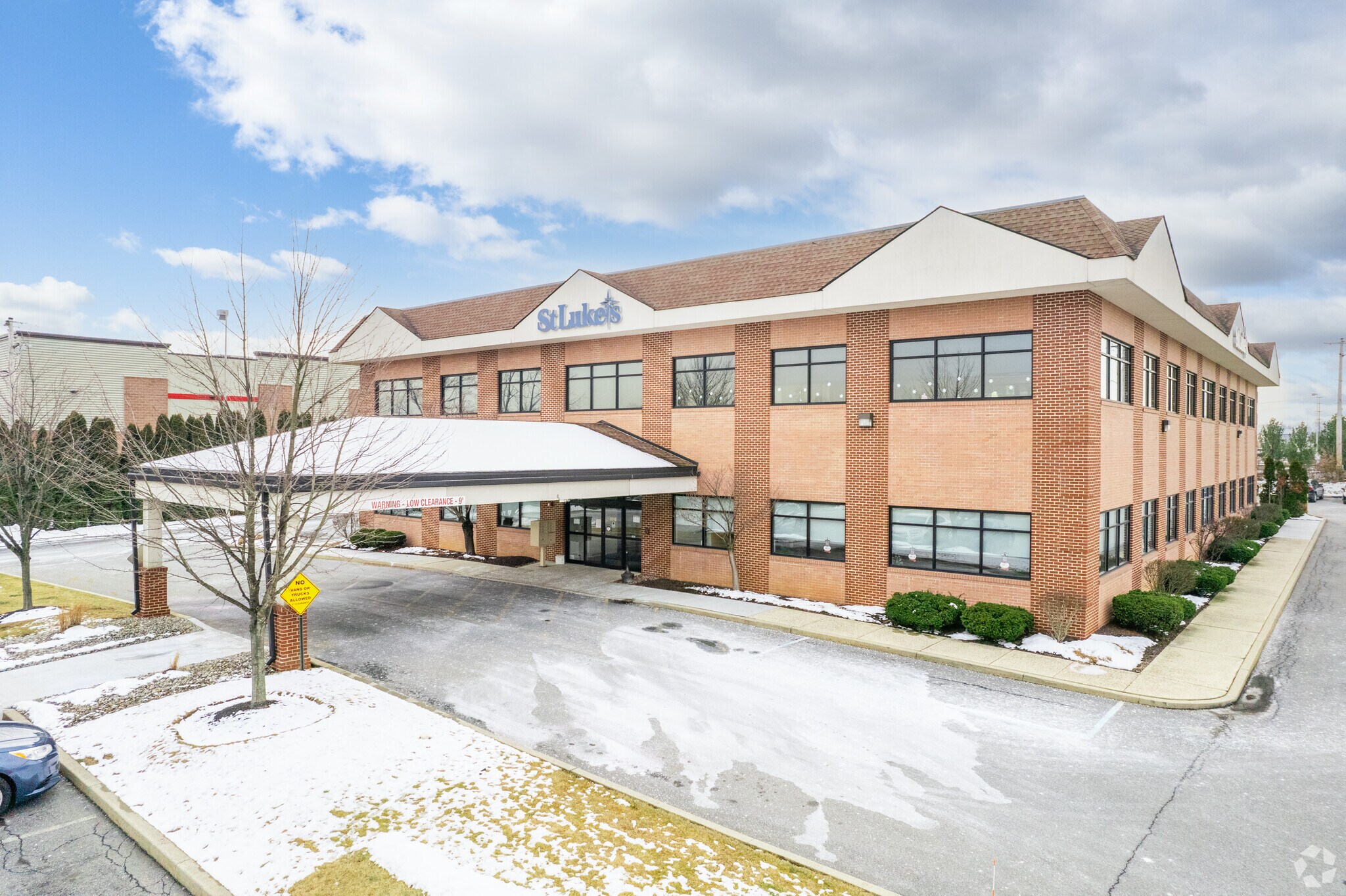 5018 Medical Center Cir, Allentown, PA for sale Primary Photo- Image 1 of 1
