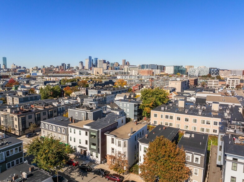 574 E 3rd St, Boston, MA for sale - Building Photo - Image 2 of 39