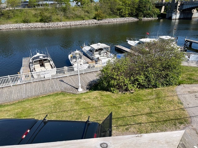 308 River St, Manistee, MI for lease - Building Photo - Image 3 of 38