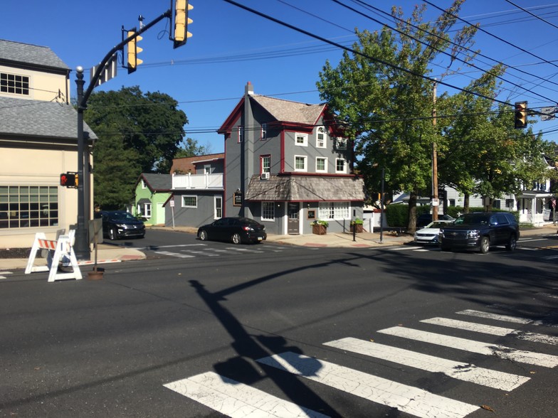 224 N Main St, Doylestown, PA for sale - Primary Photo - Image 1 of 1