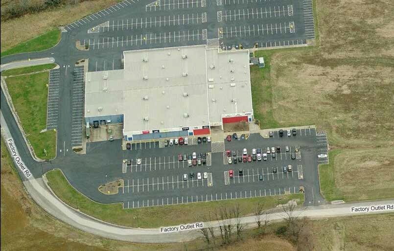 100 Factory Outlet Dr, Hanson, KY 42413