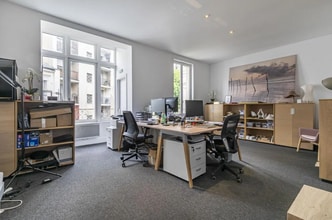 24 Rue Eugène Flachat, Paris for lease Interior Photo- Image 1 of 6