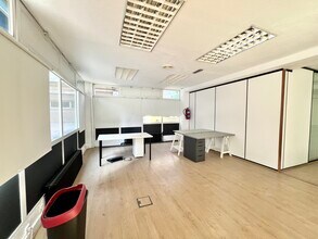 Retail in Madrid, Madrid for lease Interior Photo- Image 2 of 10