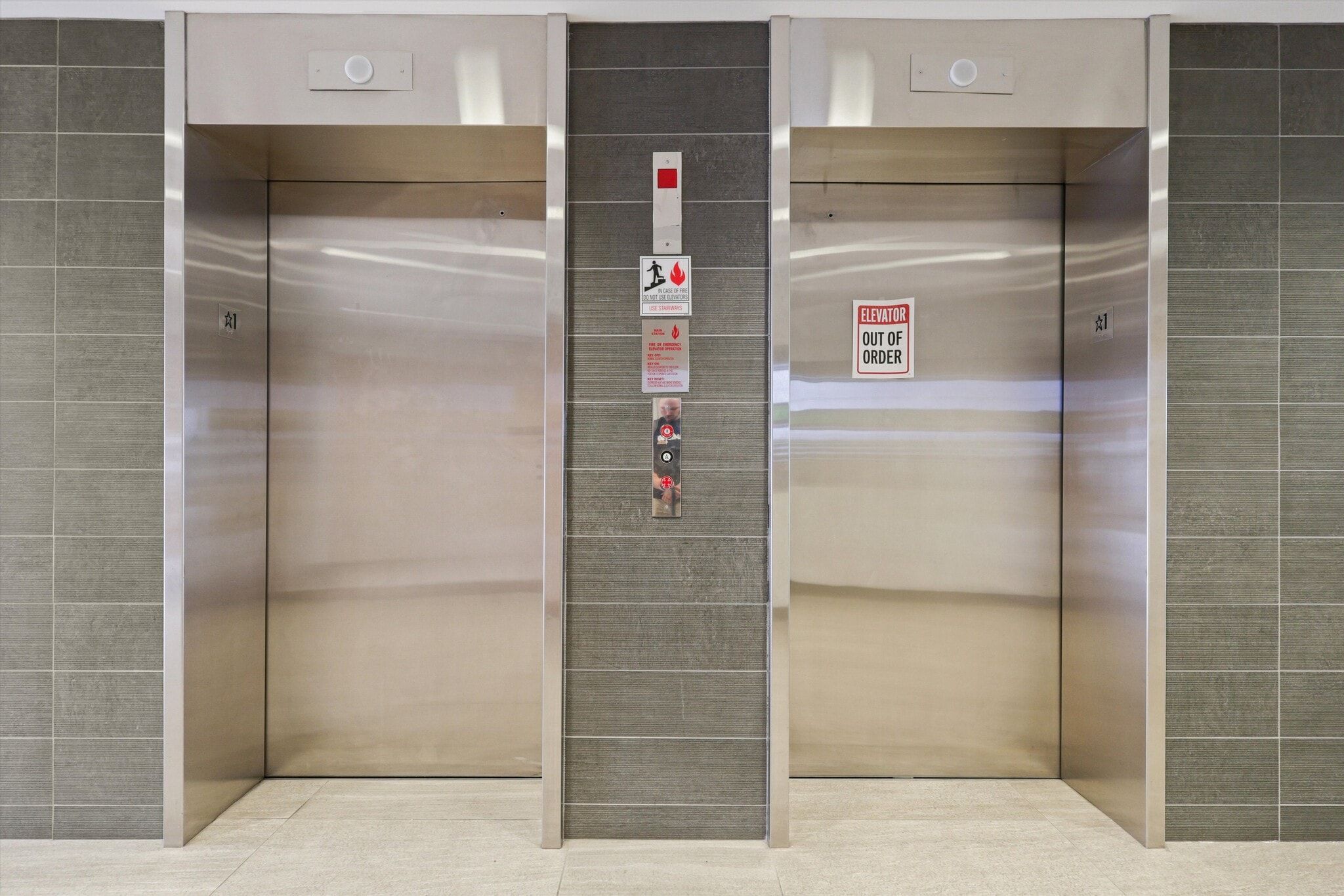 2 Pidgeon Hill Dr, Sterling, VA for lease Interior Photo- Image 1 of 8