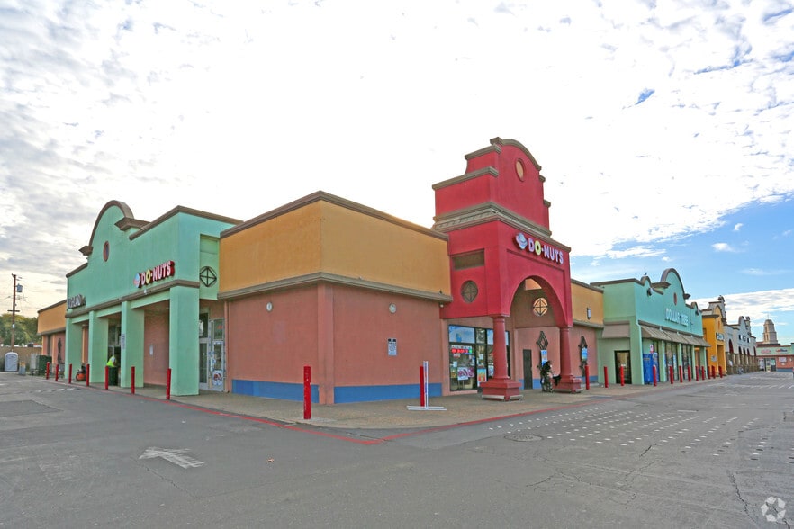 20800-20812 Hesperian Blvd, Hayward, CA for lease - Primary Photo - Image 1 of 6
