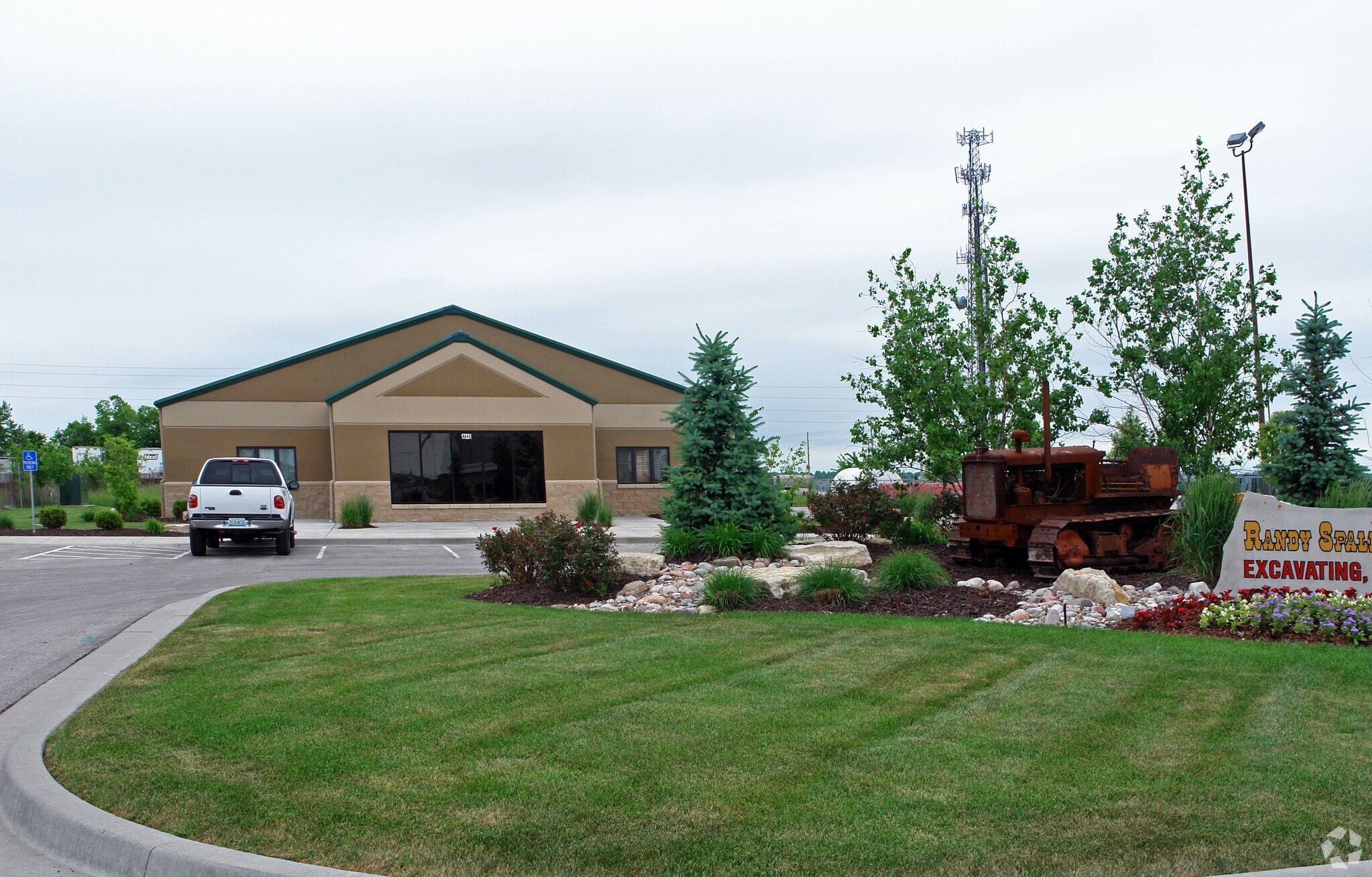 17231 Bel-Ray Pl, Belton, MO for lease Building Photo- Image 1 of 24