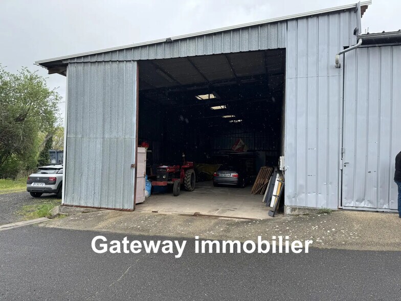 Industrial in Issoire for lease - Building Photo - Image 3 of 5