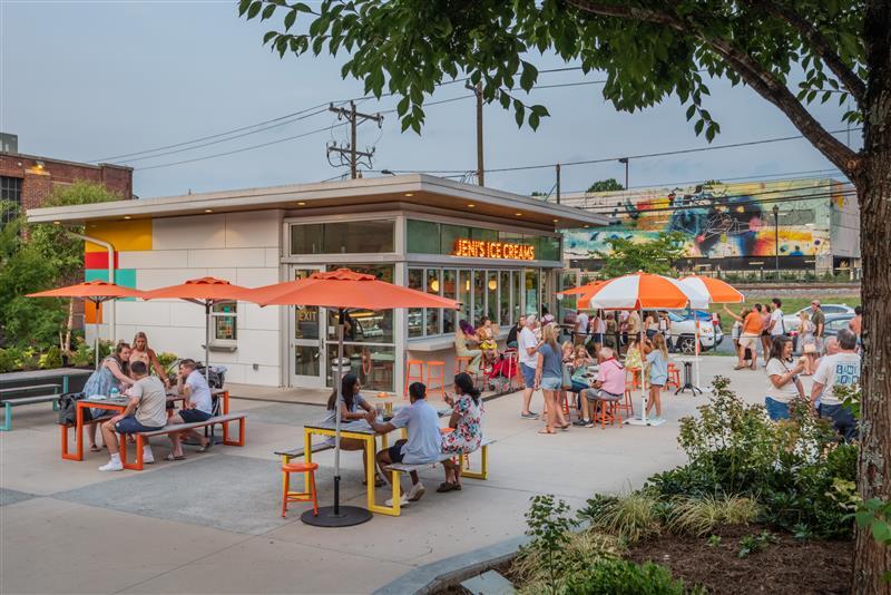 101 W Worthington Ave, Charlotte, NC for lease - Building Photo - Image 2 of 3