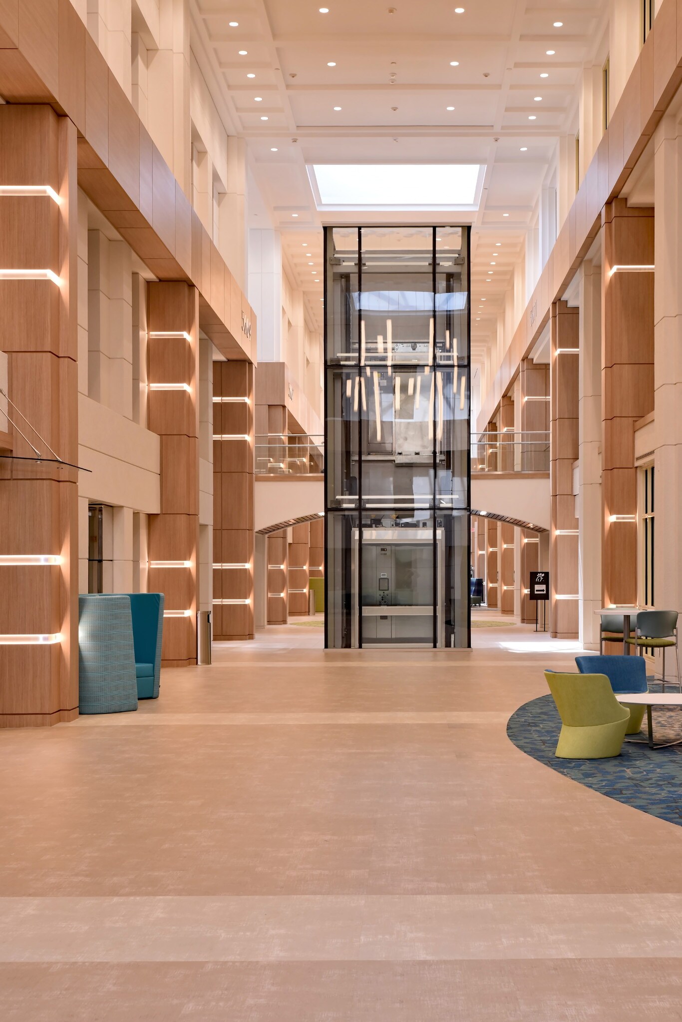 5669 Peachtree Dunwoody Rd NE, Atlanta, GA 30342 - Doctors Center at