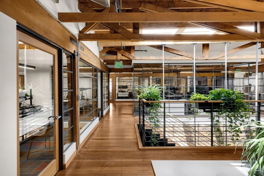 425 E 4th St, Long Beach, CA for sale - Building Photo - Image 2 of 22