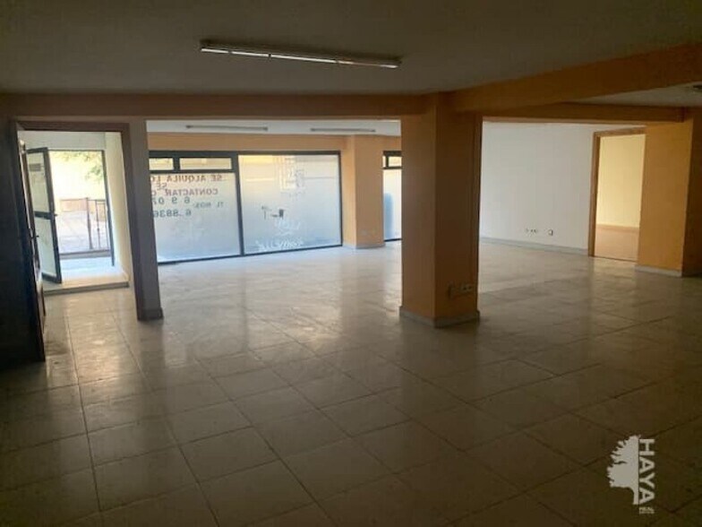 Office in León, León for sale - Building Photo - Image 2 of 14