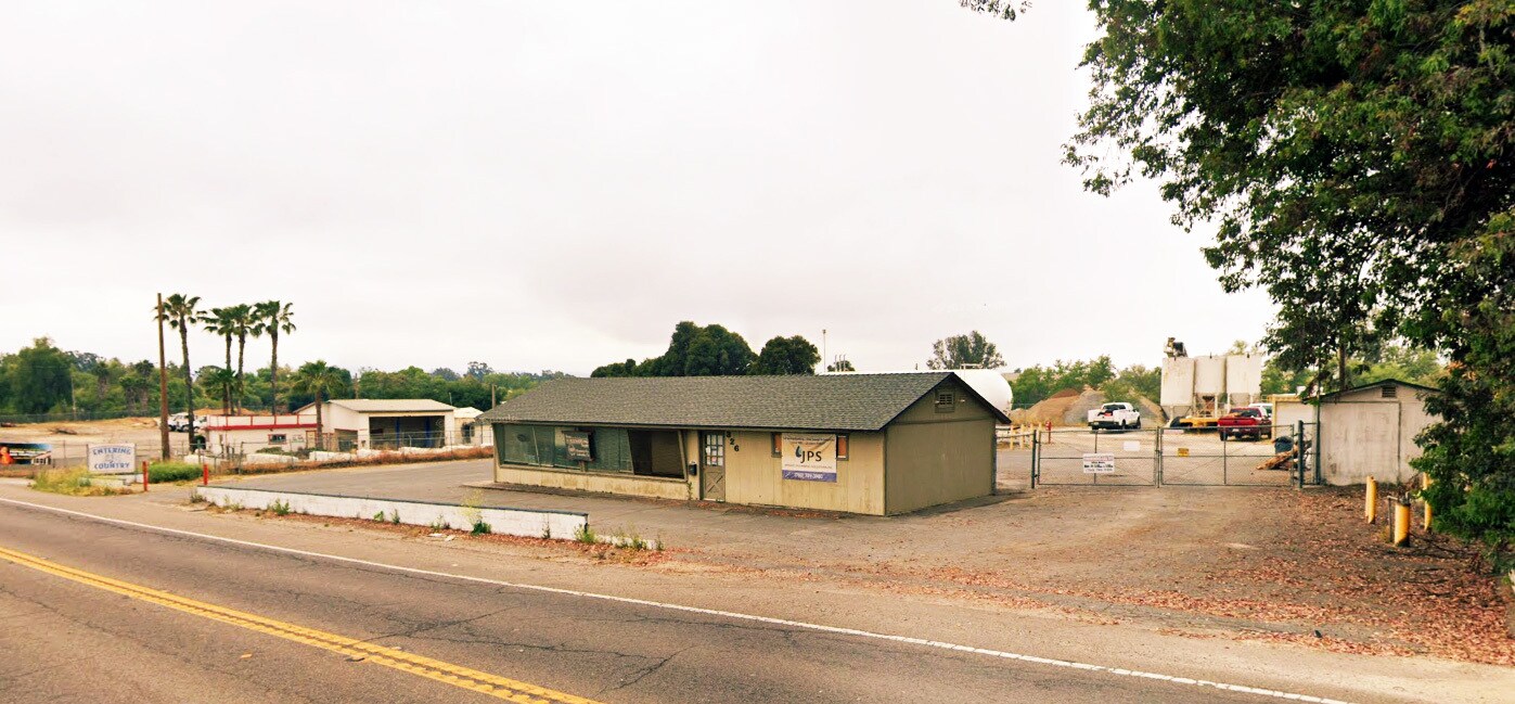 326 Pine St, Ramona, CA for sale Primary Photo- Image 1 of 2