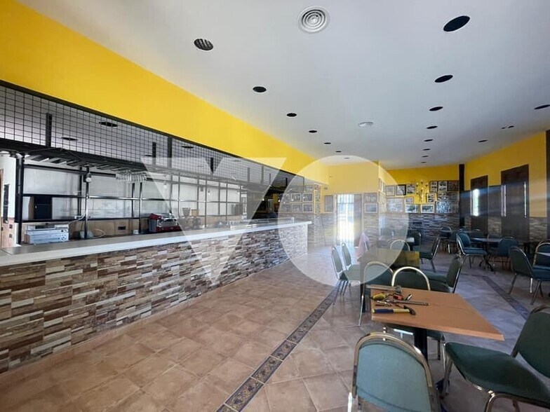 Retail in Valdelacasa de Tajo, Cáceres for sale - Interior Photo - Image 1 of 1