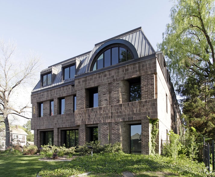 699 E South Temple, Salt Lake City, UT for lease - Primary Photo - Image 1 of 32