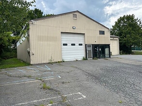 1581 Route 211 E, Middletown, NY for lease Interior Photo- Image 2 of 6
