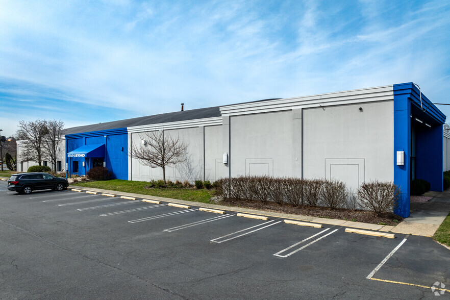 715 Morris Tpke, Springfield, NJ for lease - Building Photo - Image 2 of 7