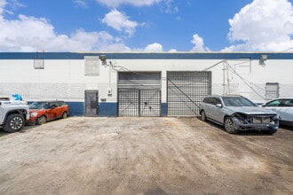 3500 NW 54th St, Miami, FL for lease Interior Photo- Image 2 of 10