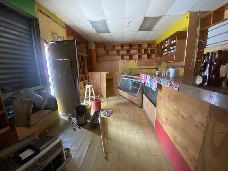 584-592 Albany Ave, Brooklyn, NY for lease - Interior Photo - Image 3 of 5