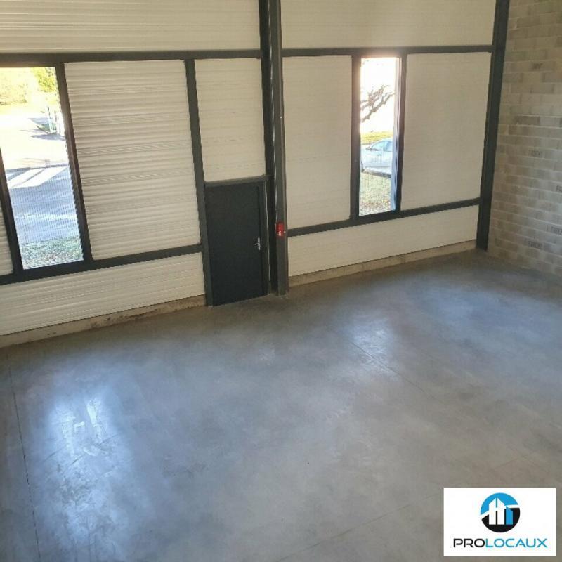 Flex in Voreppe for lease Interior Photo- Image 1 of 3