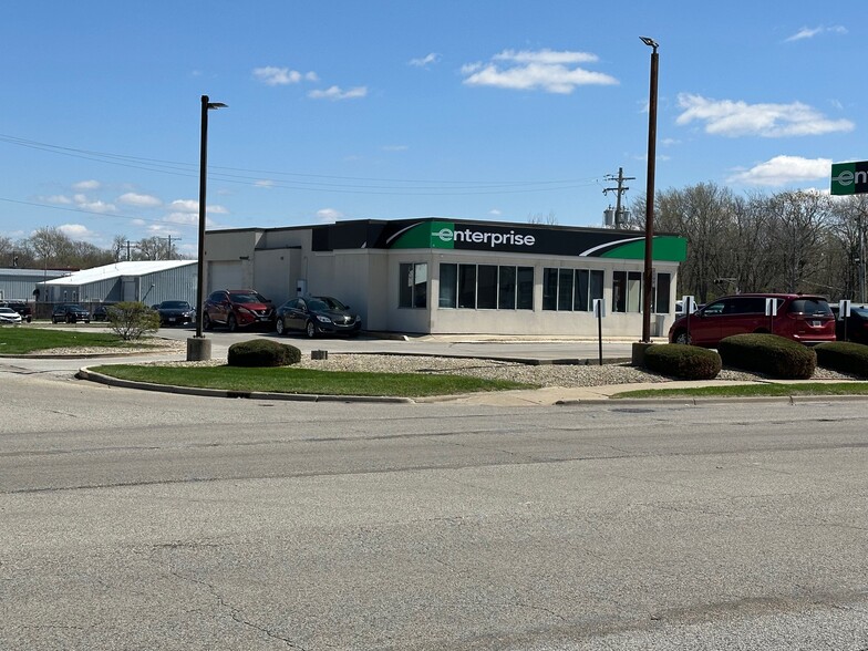 1212 N Prospect Ave, Champaign, IL for sale - Building Photo - Image 1 of 3