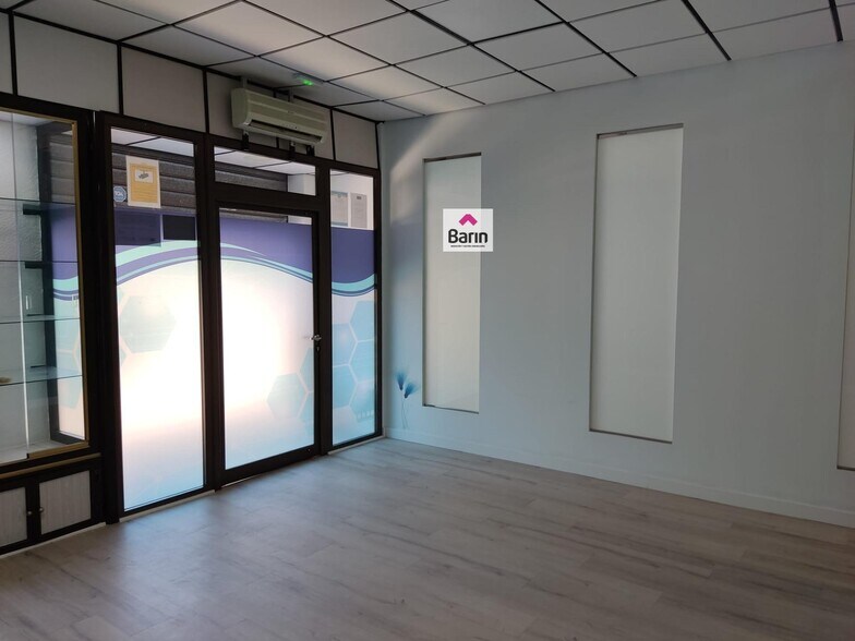 Retail in Córdoba, Córdoba for lease - Building Photo - Image 3 of 10