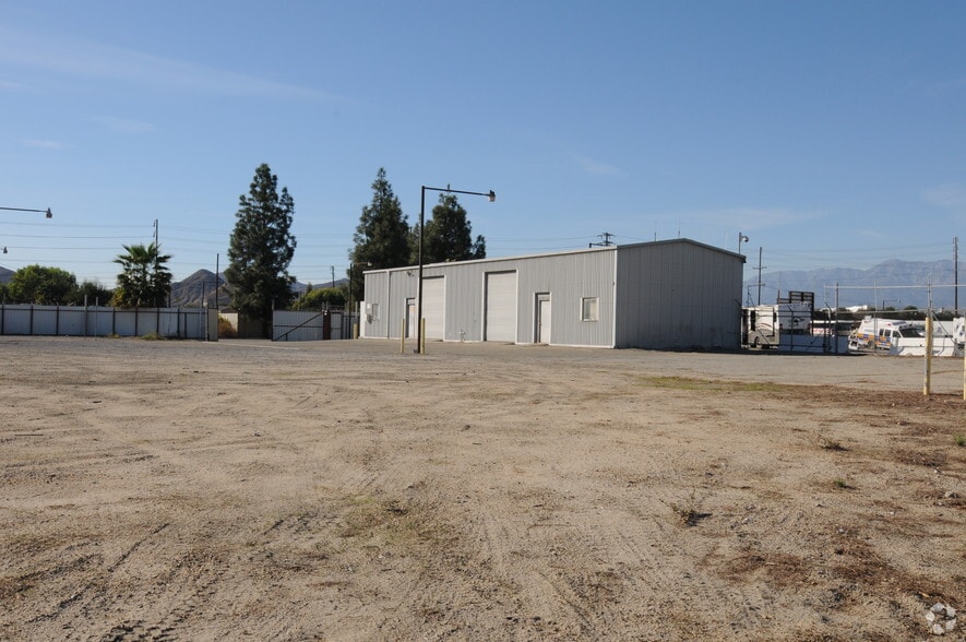 2800 S Trade Ave, Colton, CA for lease - Building Photo - Image 3 of 5