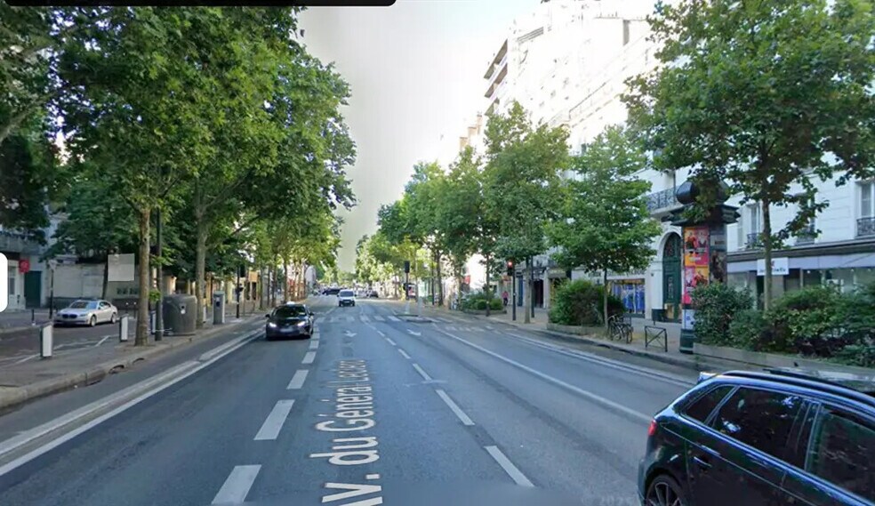 Retail in Paris for lease - Building Photo - Image 2 of 4