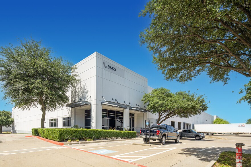 3650 W Miller Rd, Garland, TX for lease - Building Photo - Image 1 of 14