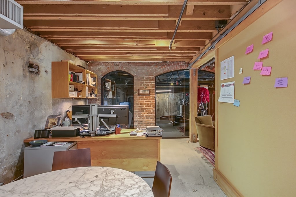 314 1st Ave S, Seattle, WA for lease Interior Photo- Image 1 of 7