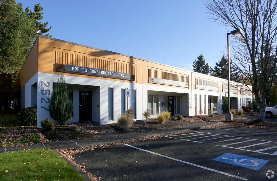 2511-2527 N Hayden Island Dr, Portland, OR for lease - Building Photo - Image 2 of 16