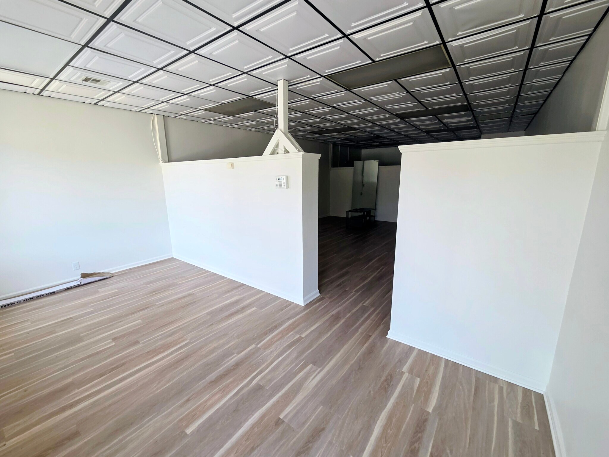 408 Virginia St W, Charleston, WV for lease Interior Photo- Image 1 of 10