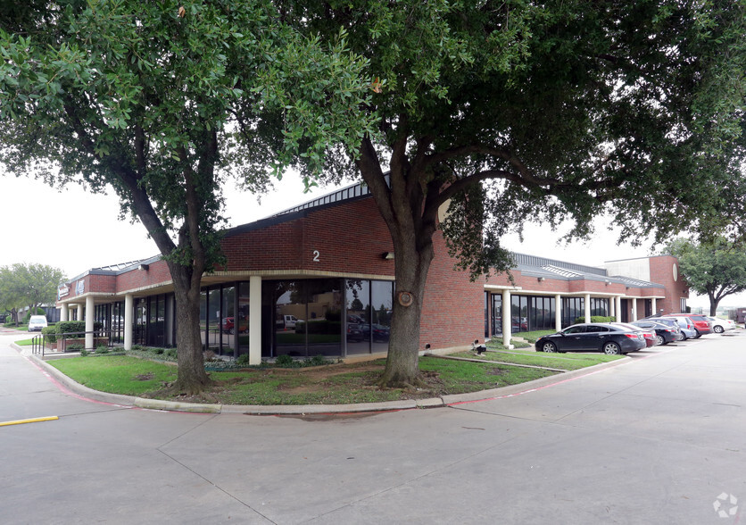 2550 Midway Rd, Carrollton, TX for lease - Building Photo - Image 3 of 3