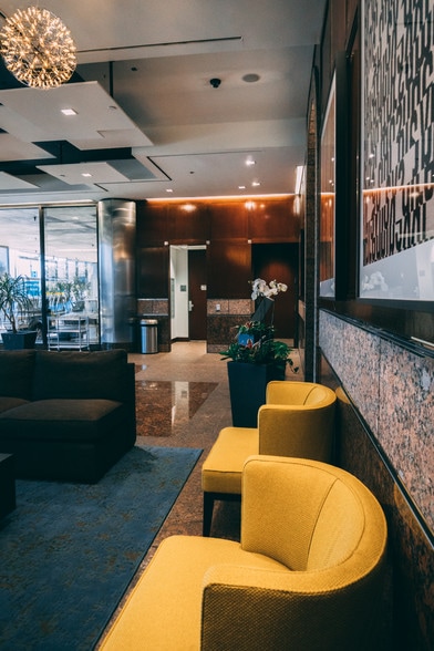 4245 N Central Expy, Dallas, TX for lease - Interior Photo - Image 3 of 8