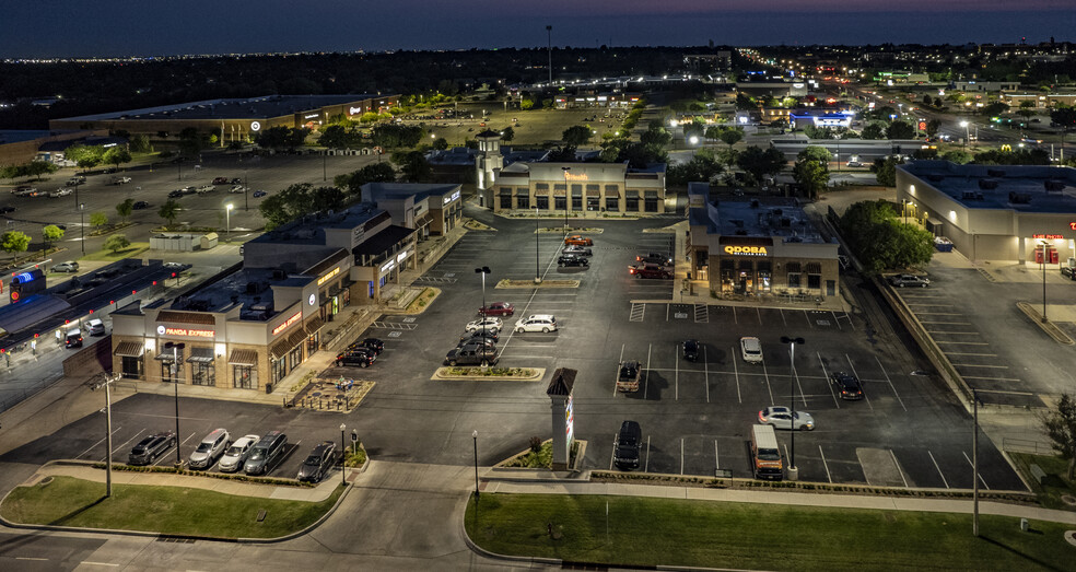 301 S Bryant Ave, Edmond, OK for lease - Building Photo - Image 3 of 7