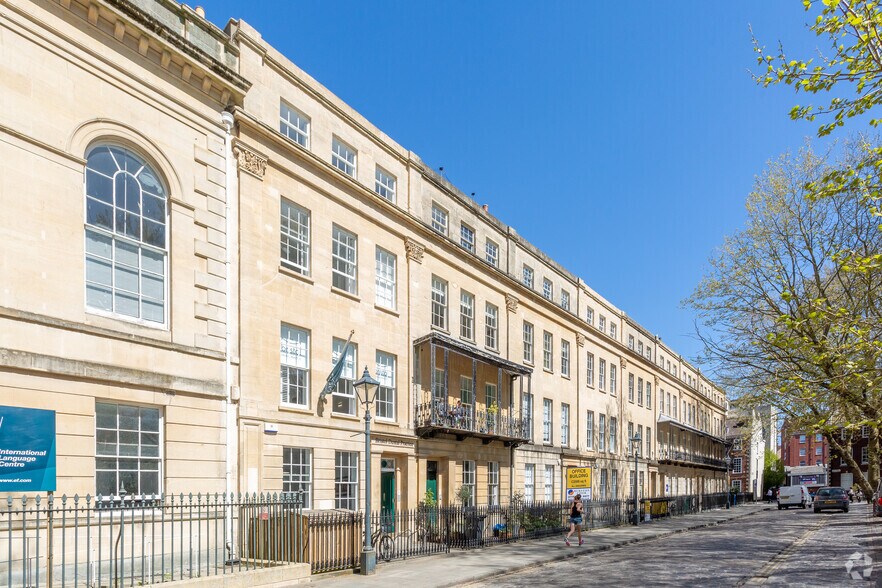 3 Queen Sq, Bristol for sale - Building Photo - Image 2 of 6