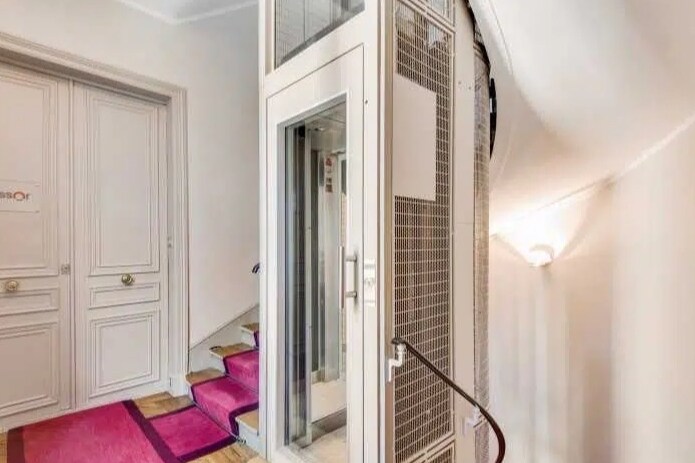 10 Rue De Rome, Paris for lease Interior Photo- Image 1 of 2