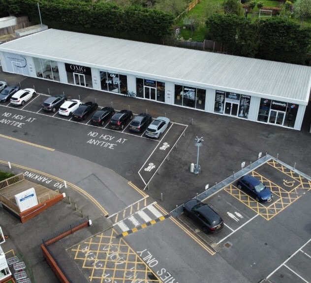 Albert Bygrave Retail Park portfolio of 3 properties for sale on LoopNet.com - Aerial - Image 3 of 5