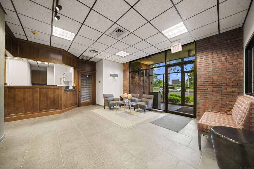 103 Phoenix Ave, Enfield, CT for lease - Interior Photo - Image 3 of 5