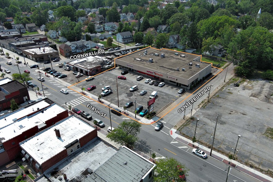 562 E 185th St, Cleveland, OH for lease - Building Photo - Image 2 of 6