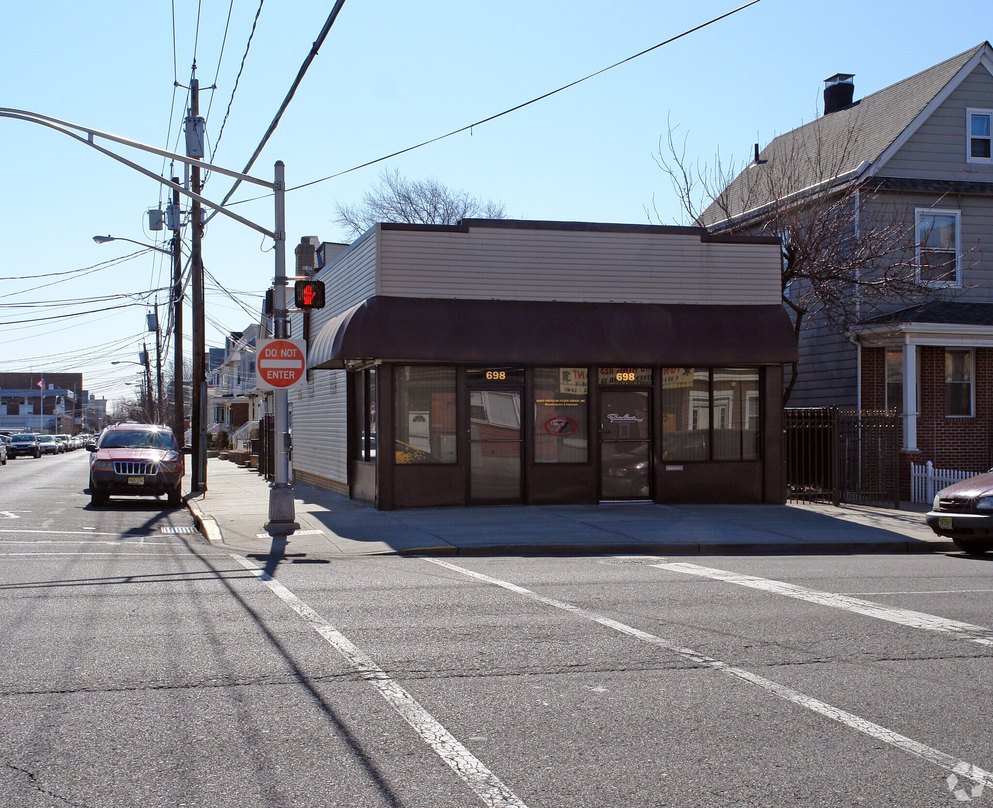 696 Kennedy Blvd, Bayonne, NJ for sale Primary Photo- Image 1 of 1